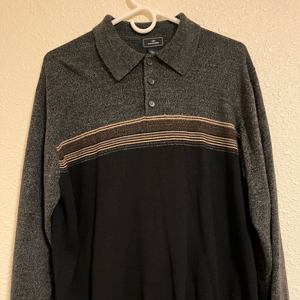 Docker’s shirt